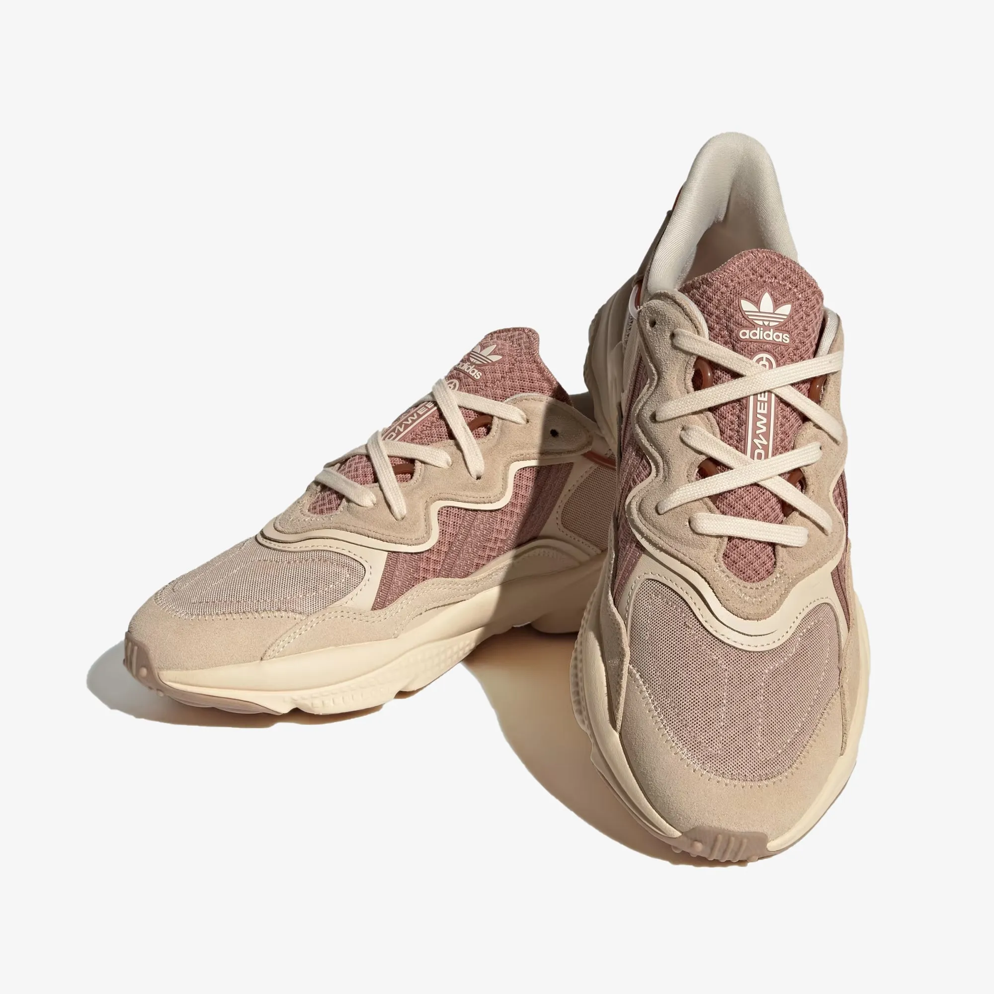 Adidas Originals | OZWEEGO  { MAGIC BEIGE/CLAY STRATA/SAND STRATA