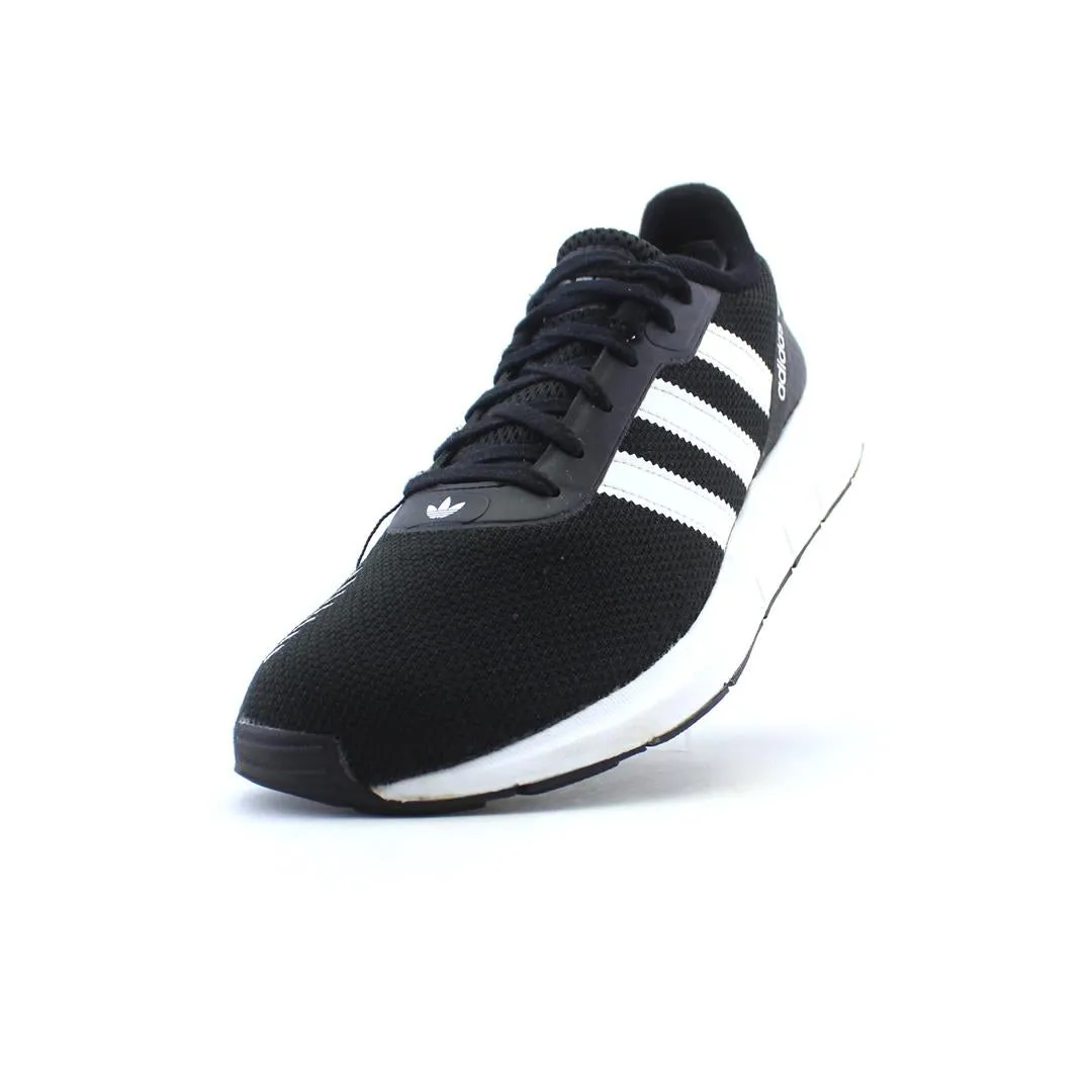 ADIDAS SWIFT RUN RF