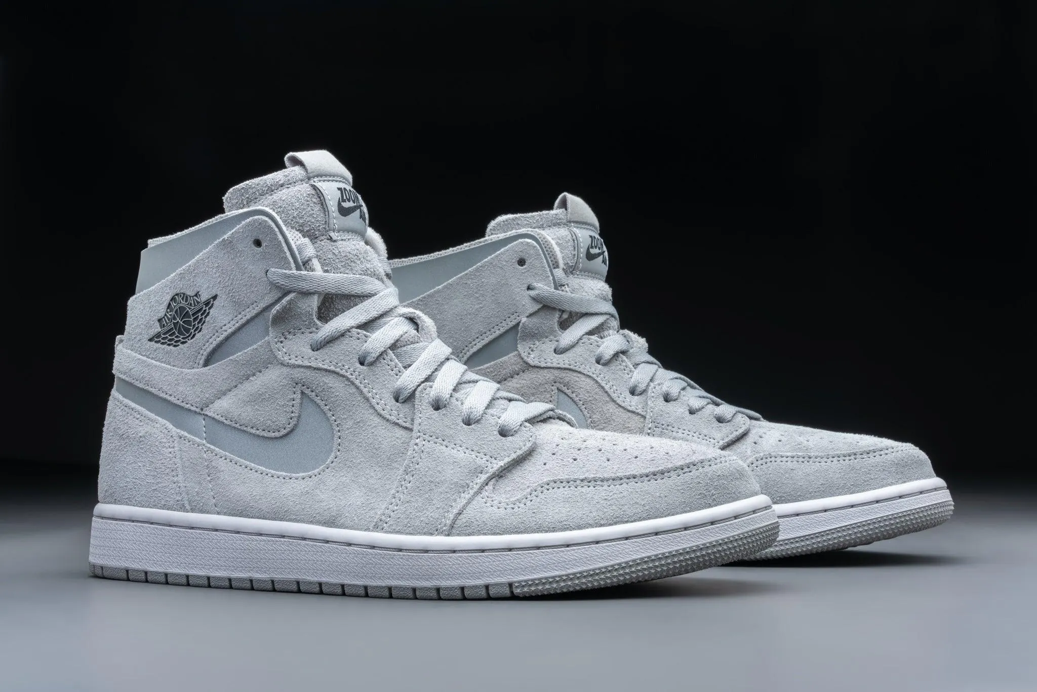 Air Jordan 1 Zoom CMFT Metallic Silver (W)