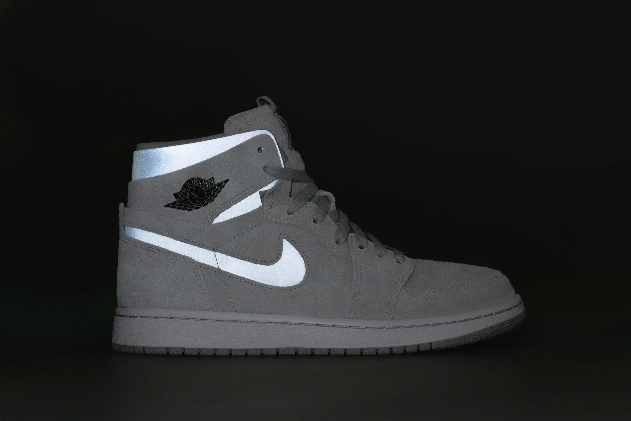 Air Jordan 1 Zoom CMFT Metallic Silver (W)