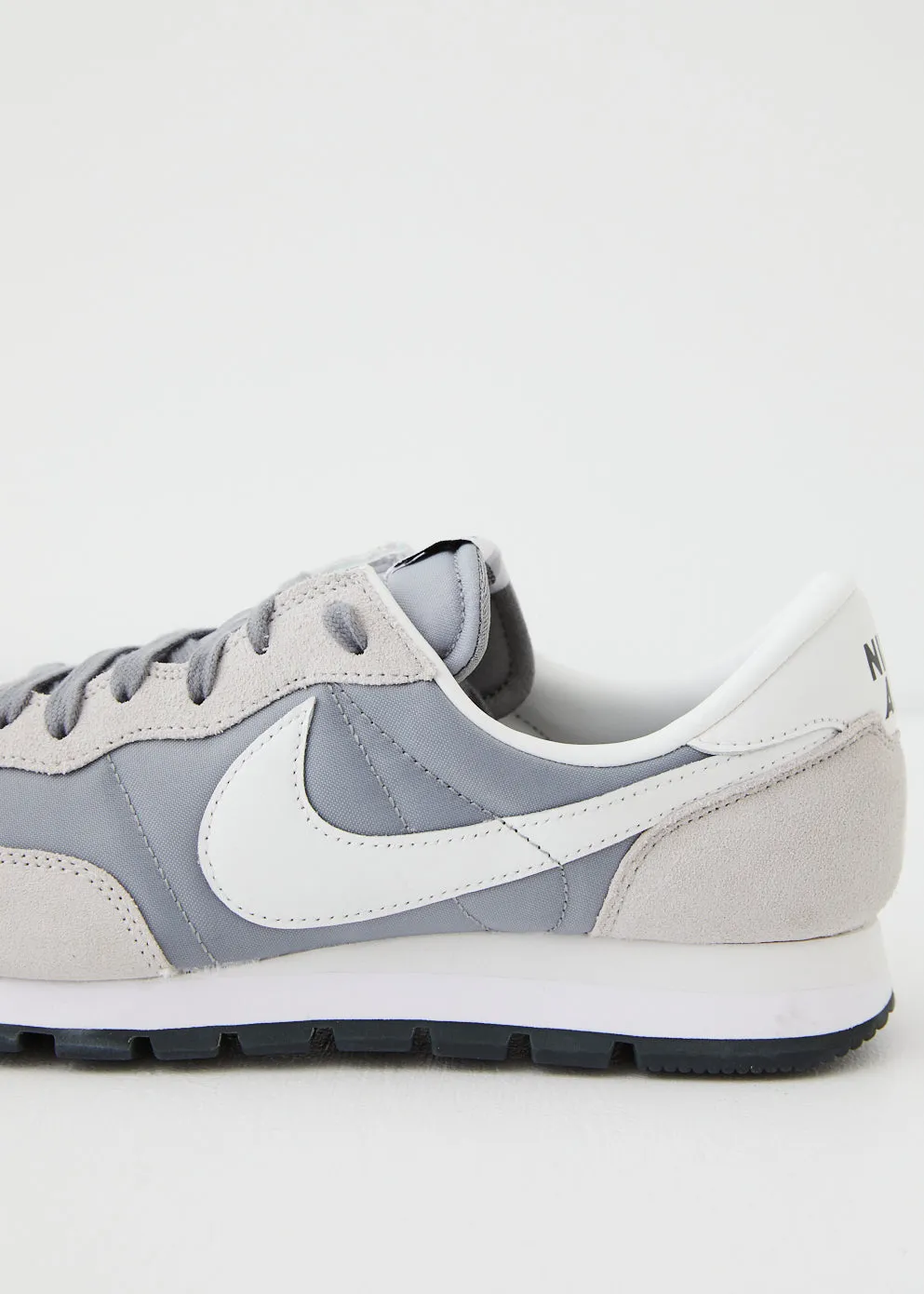 Air Pegasus 83 Premium GREY