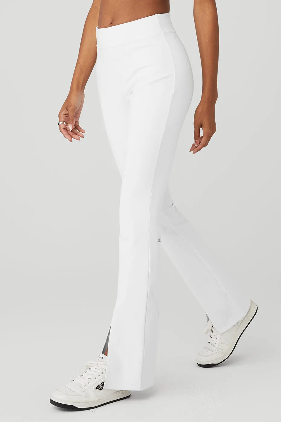 Airbrush High-Waist Flutter Legging - White