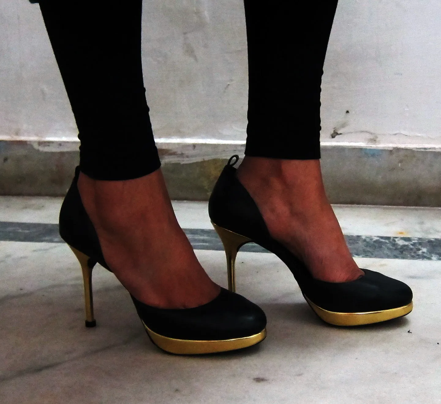 Black & Gold Leather Stiletto Heel Pumps