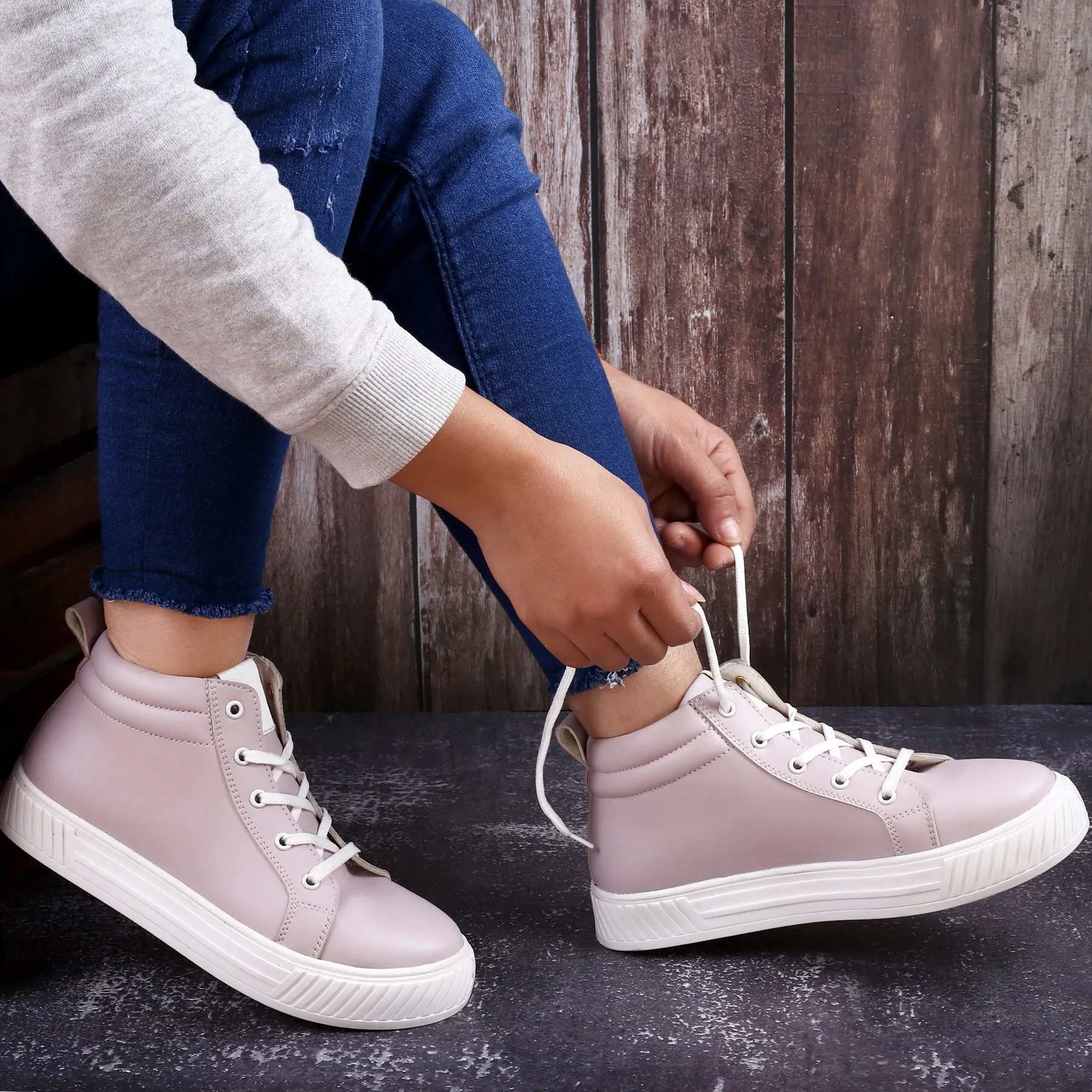 Bxxy Latest Daily Wear Casual Lace-up Sneakers For Women