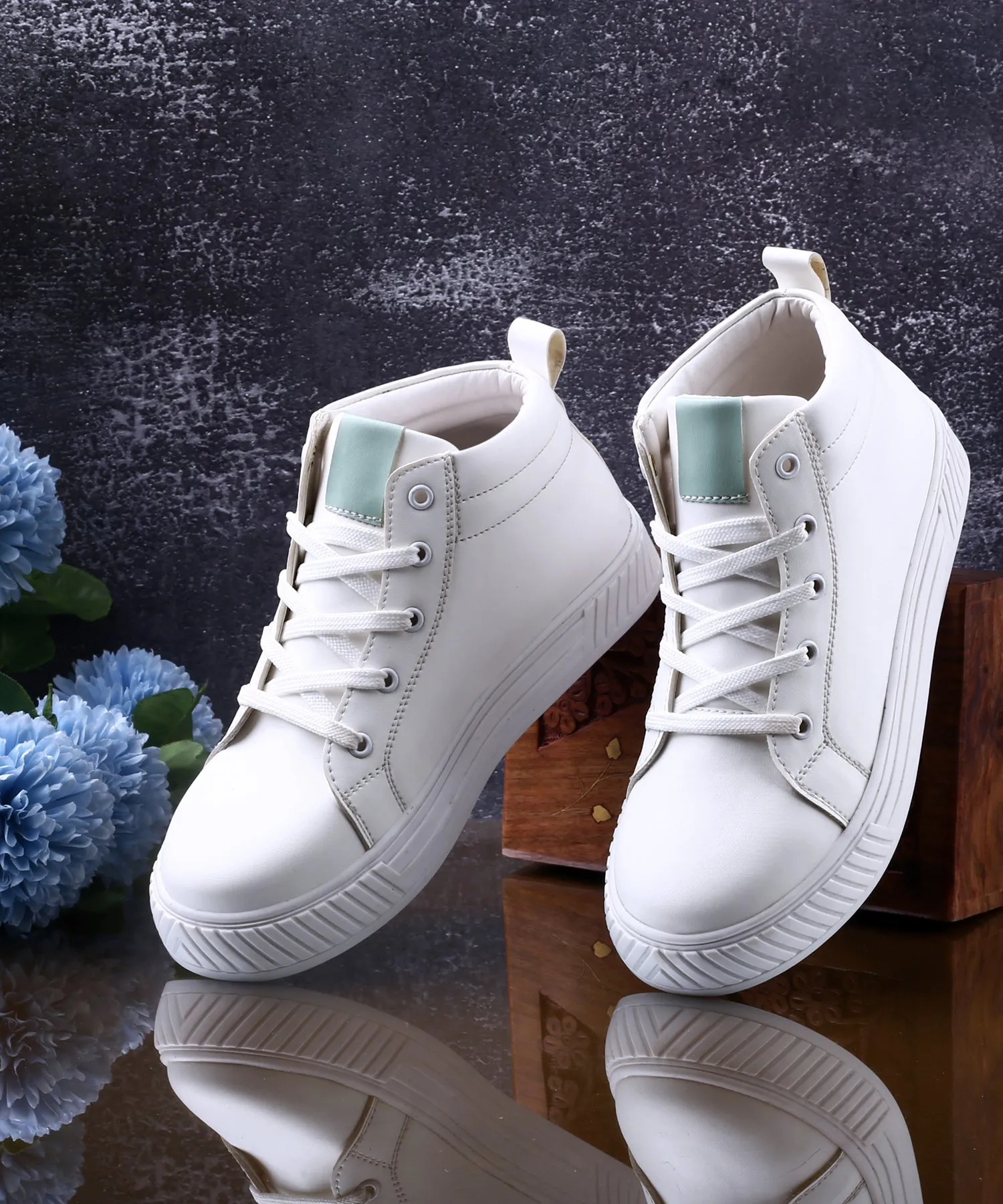 Bxxy Latest Daily Wear Casual Lace-up Sneakers For Women