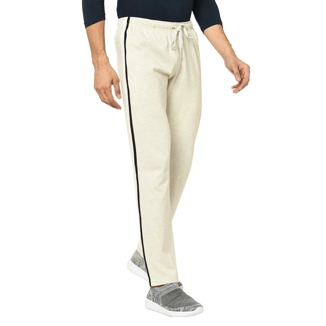 Duke Stardust Men Solid Regular Track Pant (LF5516)