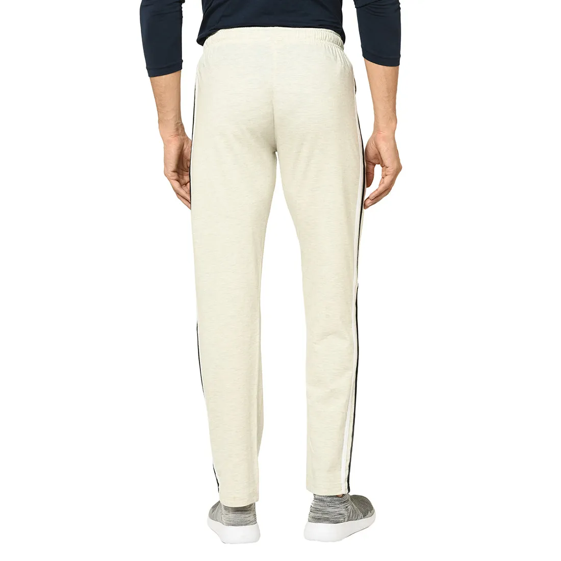 Duke Stardust Men Solid Regular Track Pant (LF5516)