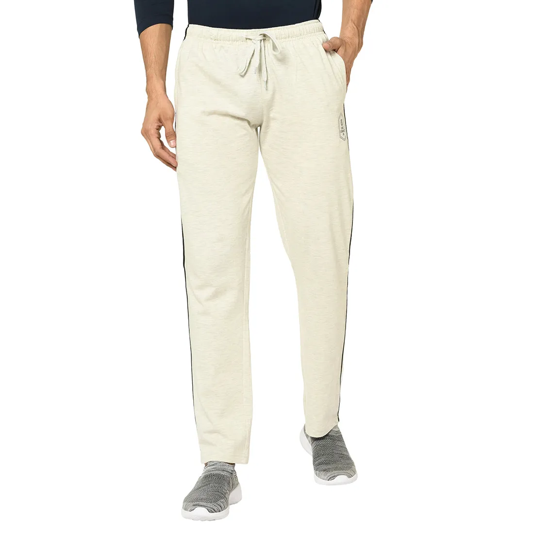 Duke Stardust Men Solid Regular Track Pant (LF5516)