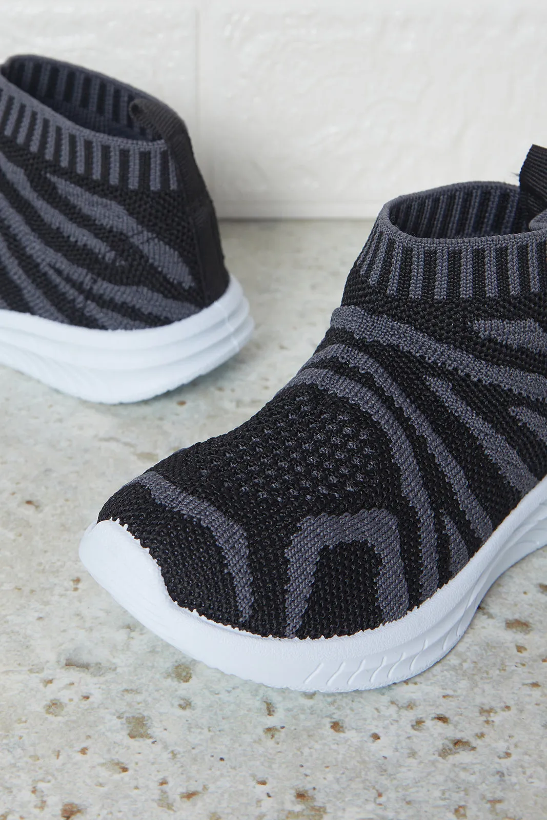 Infant Boys Black Knit High-Top Sneakers