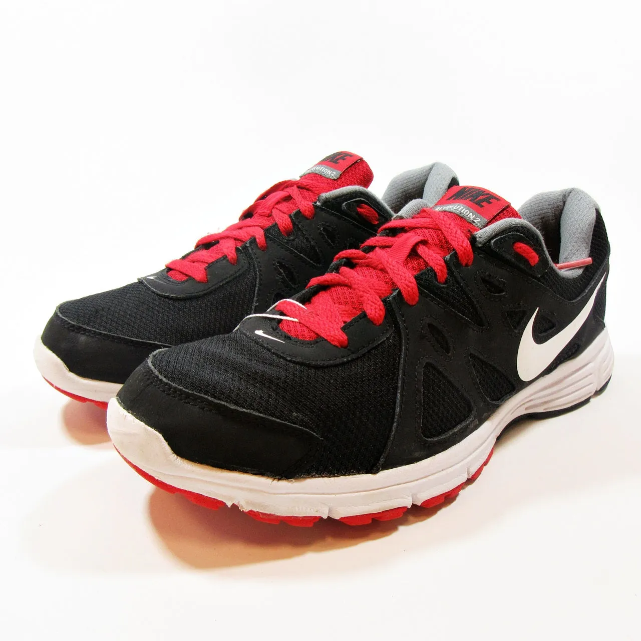 NIKE Revolution2