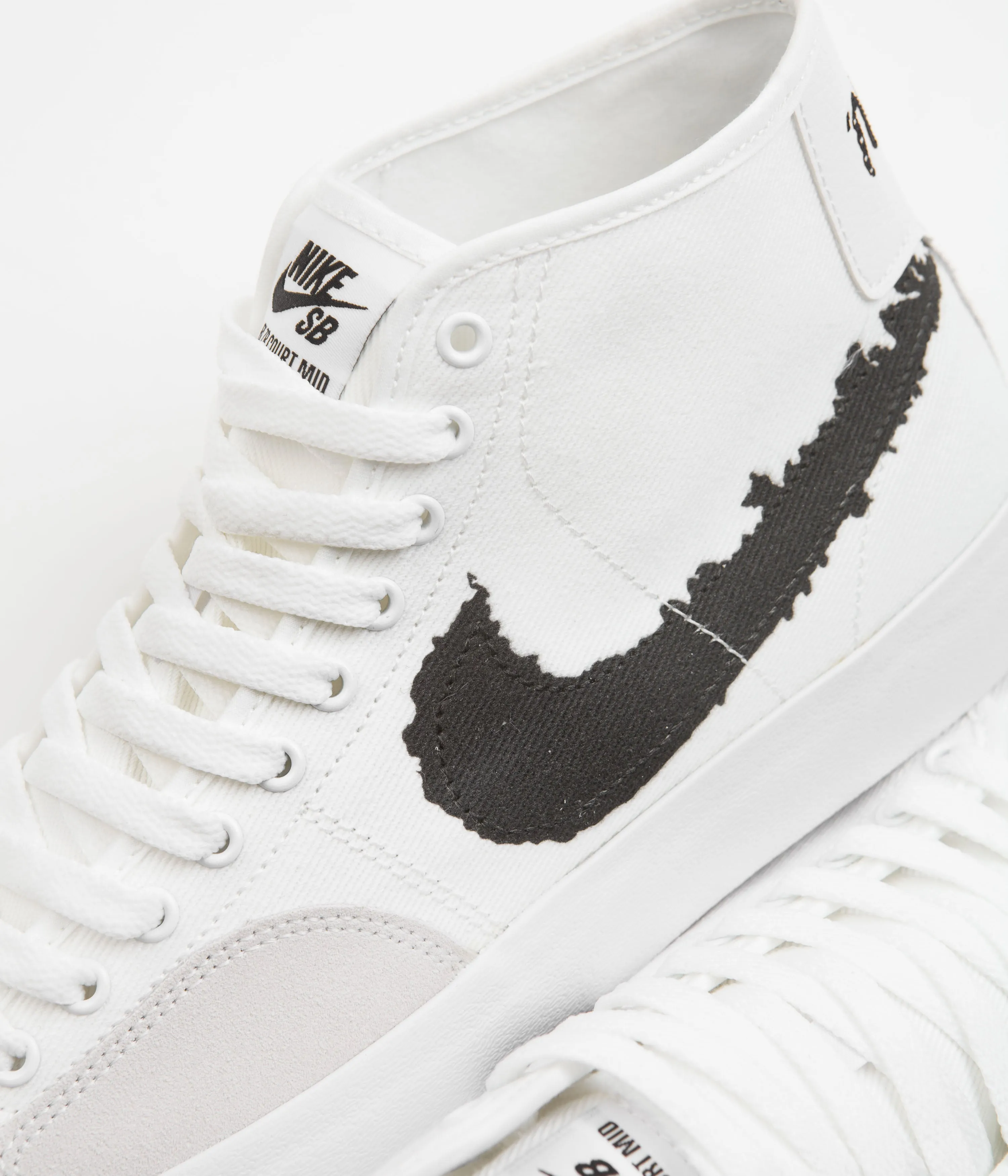 Nike SB Blazer Court Mid Premium Shoes - White / Black - White