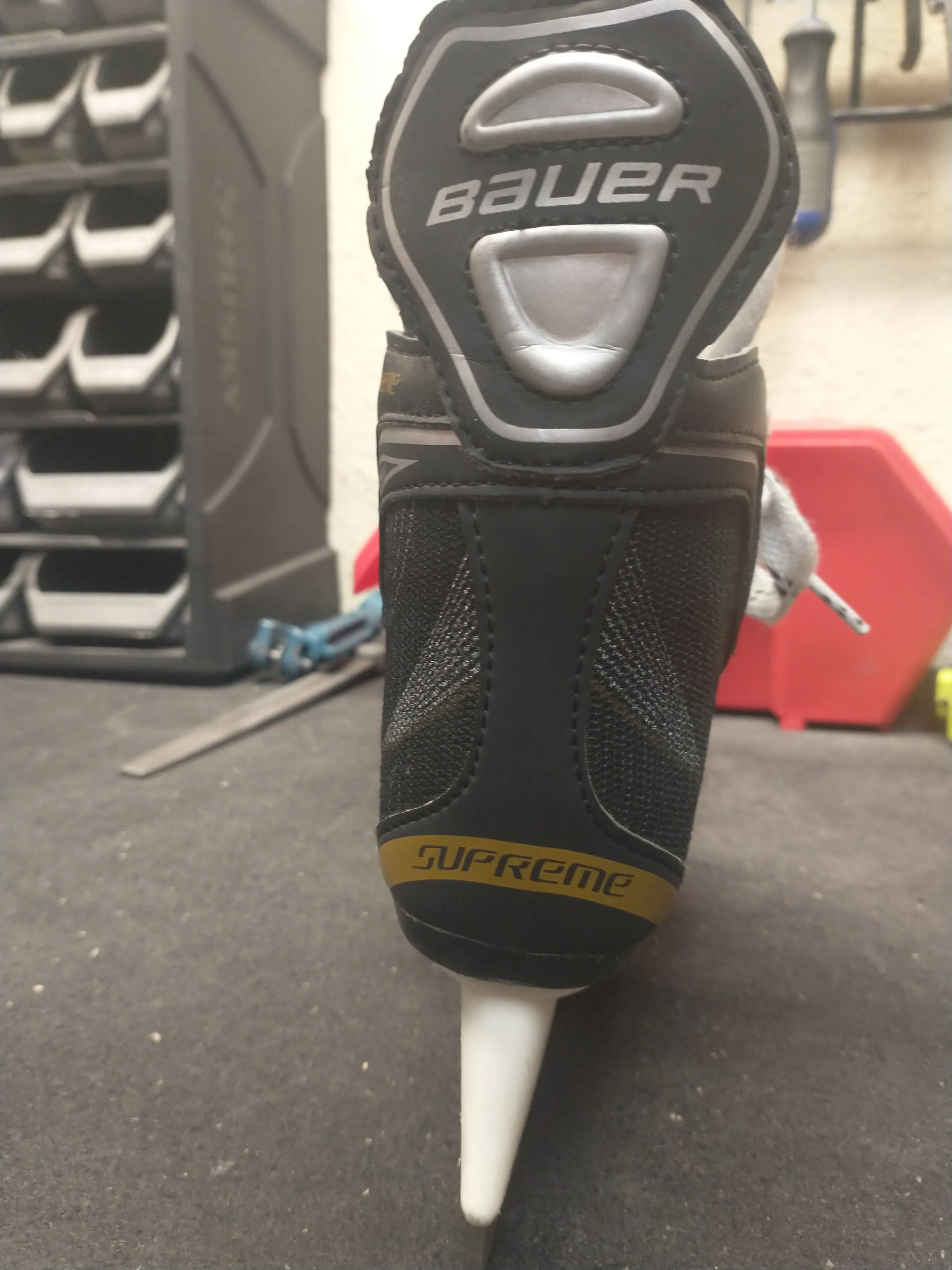 Used Bauer Supreme Hockey Skates Youth 11