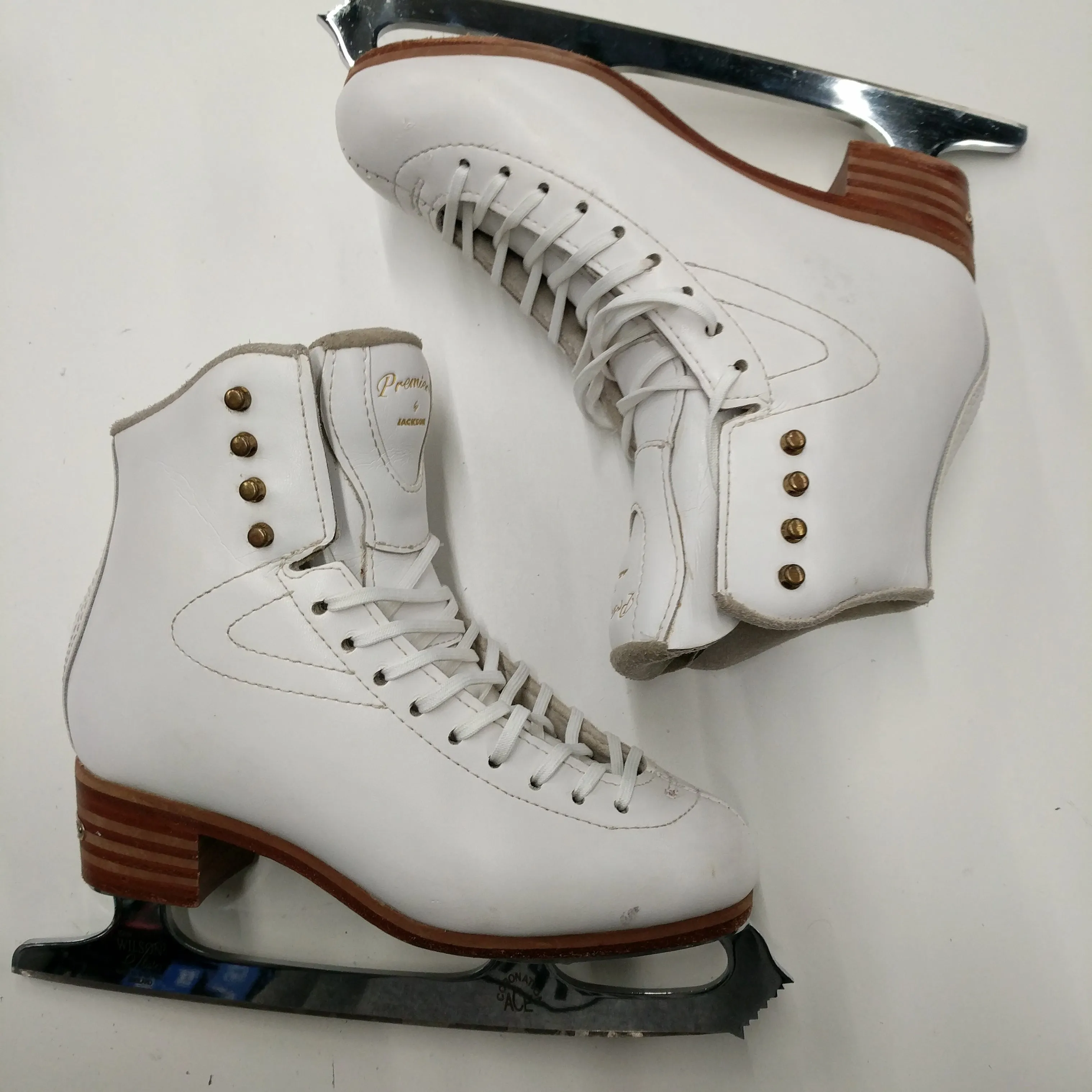 Used Jackson Premiere Size 6 Figure Skates