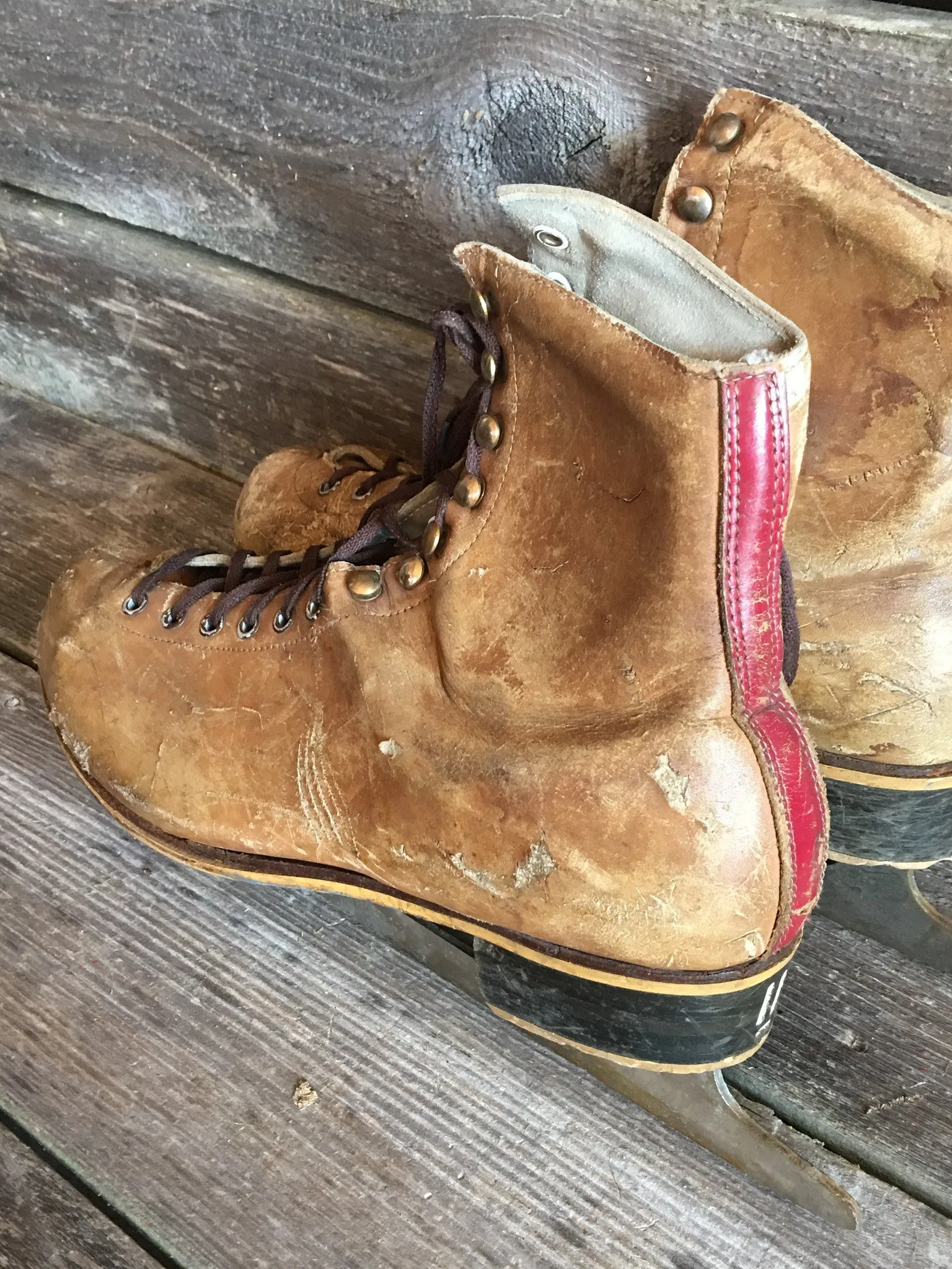 Vintage Leather Men's Figure Skates