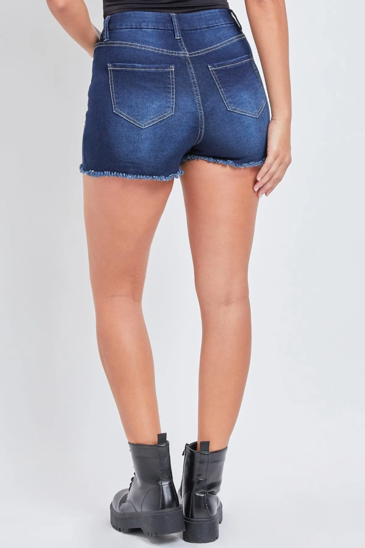 Women's Curvy Fit Fray Hem Shorts