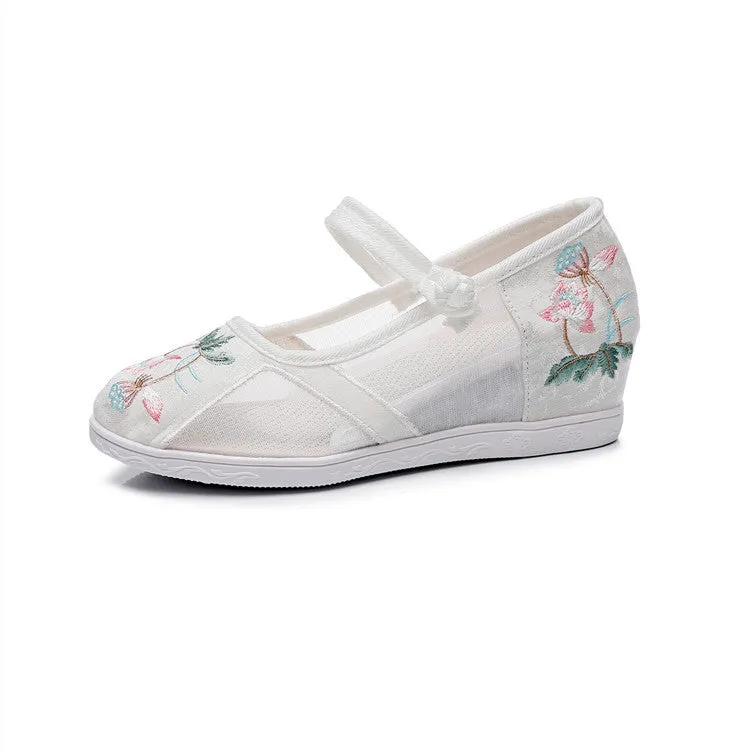 Women's Ethnic Style Embroidered Ancient Cheongsam Round Head Mesh Canvas Shoes